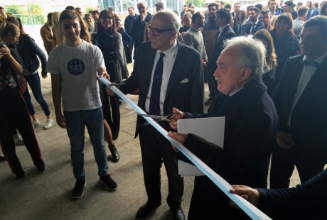 Taglio del nastro inaugurazione